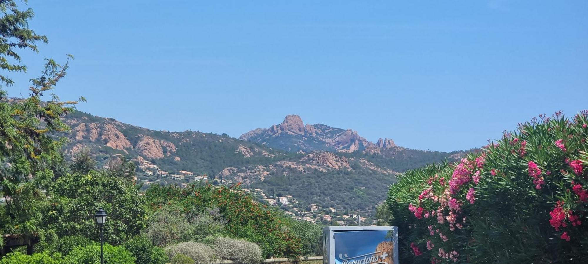Agay Cap Esterel Le Hameau F2 Clim Plein Sud Dernier Etage Magnifique Vue Mer แซ็งต์-ราฟาเอล ภายนอก รูปภาพ